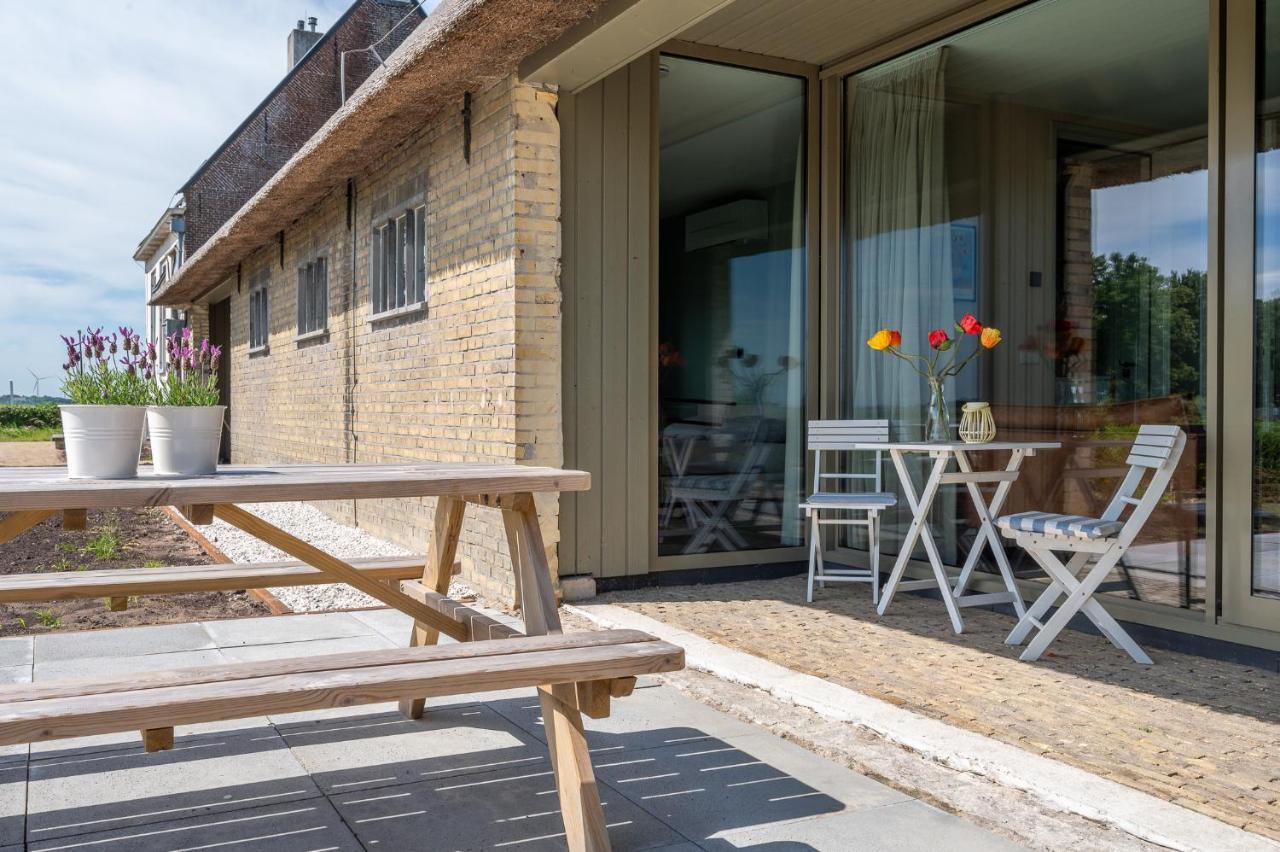 Appartement De Dageraad In Monumentale Boerderij Кімсверд Екстер'єр фото