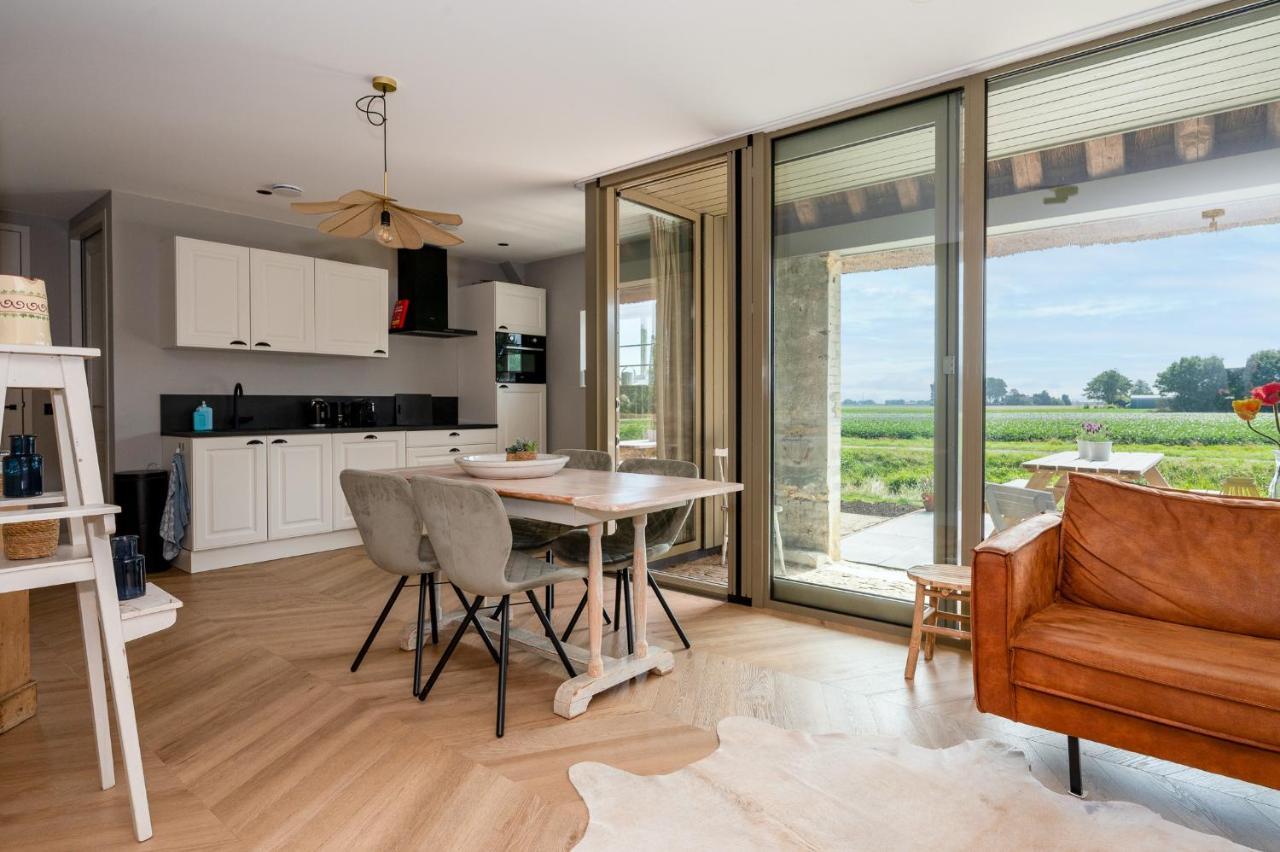 Appartement De Dageraad In Monumentale Boerderij Кімсверд Екстер'єр фото